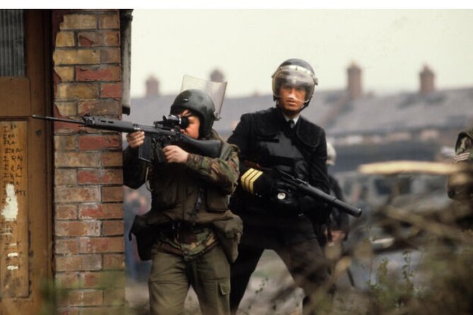 2 Hour Terror and Mural History Belfast taxi Private Tour - Crumlin Road Gaol and the machinery of the conflict