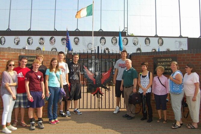 2 hours Belfast Original Drivers The Troubles Black Taxi Tour - Who will get the most from this Belfast tour