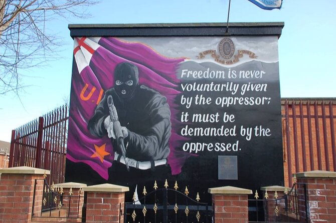 2 Hours Republican & Loyalist Mural Black Taxi Tour from Belfast - The Peace Wall and Belfast’s unfinished conversation