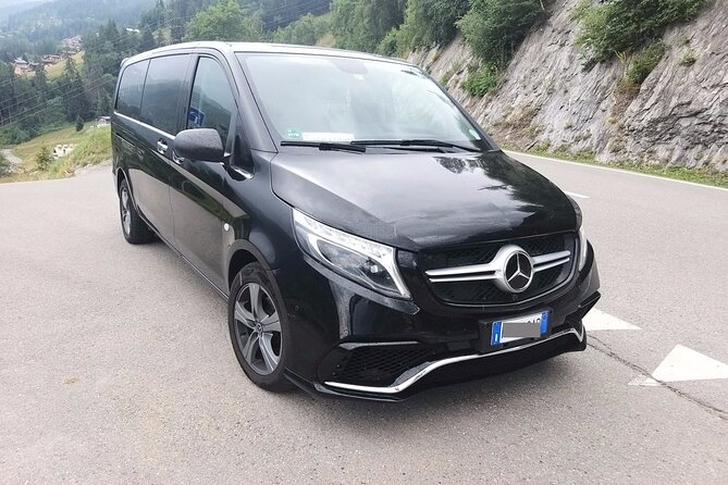 Belfast City Airport (BHD) to Belfast Accommodation - Arrival Private Transfer - Who will get the most from this transfer
