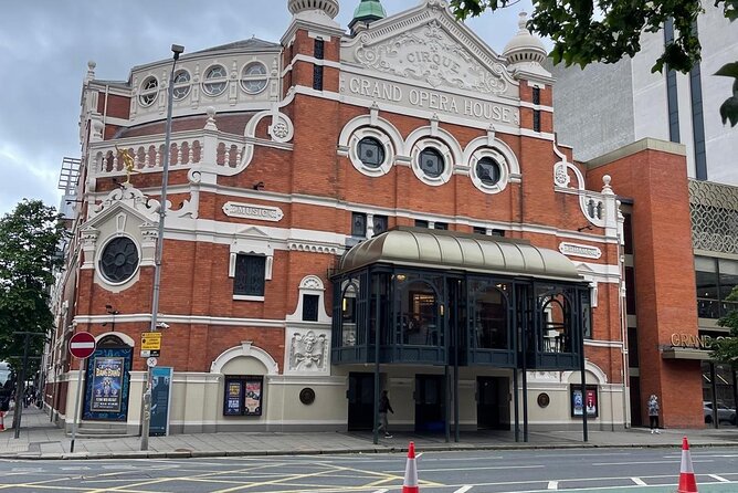 Belfast City Walking Tour - Wee Walks Big Talks - Great Victoria Street, the Europa Hotel, and the Troubles