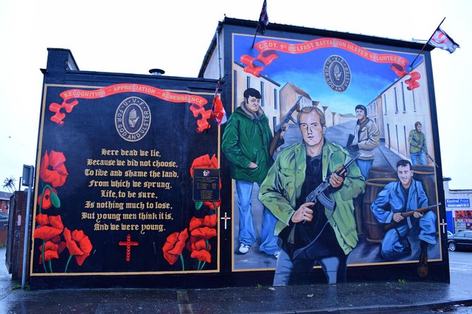 Belfast Hop-on Hop-off Tours - Live guides, recordings, and the real service picture