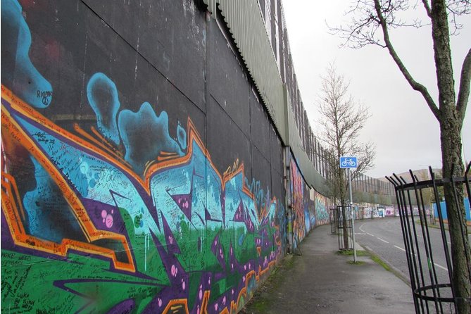Belfast Murals Taxi Tour - Shankill Road offers the other side of the story