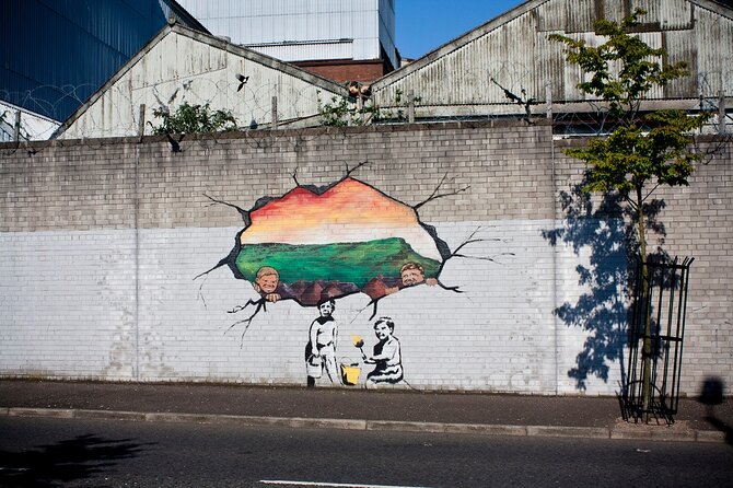 Belfast Private Walking Tour with a Local - What is included, and what will cost extra