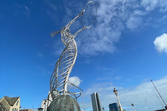 Belfast Private Walking Tour with a Local - The flexible ending in Belfast