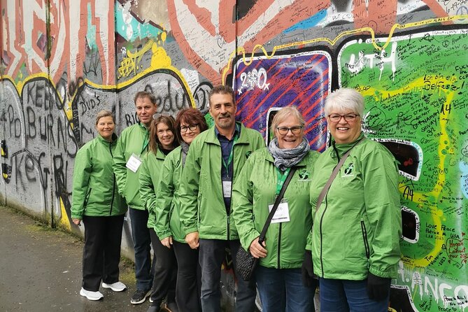 Belfast's Political Mural Taxi Tour - Who should book this Belfast mural tour?