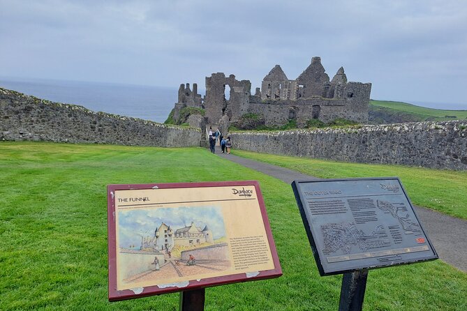 Belfast to Giant’s Causeway Scenic Coastal Tour - Lunch and a throne at the Fullerton Arms