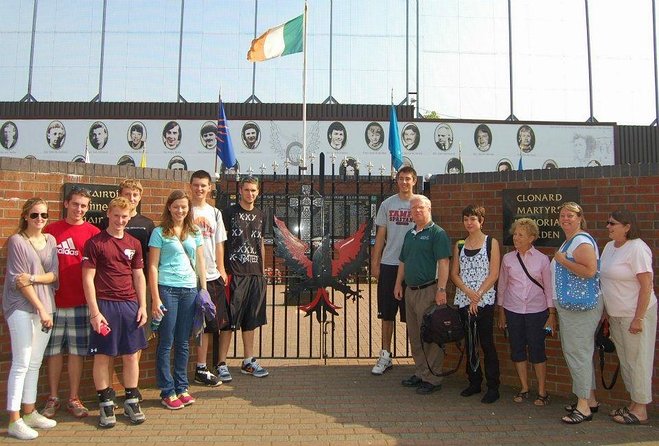 Cab Tours Belfast Famous Black taxi tours private 2hrs adventure - Key points before you book