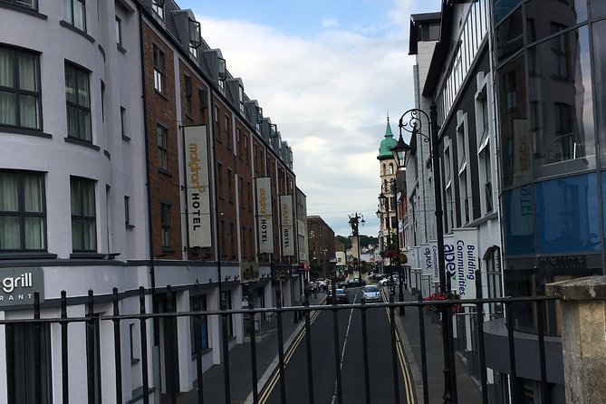 Derrie Danders: Highlights of the Walled City a Self-Guided Audio Tour - St Augustine’s Church and the Siege Museum