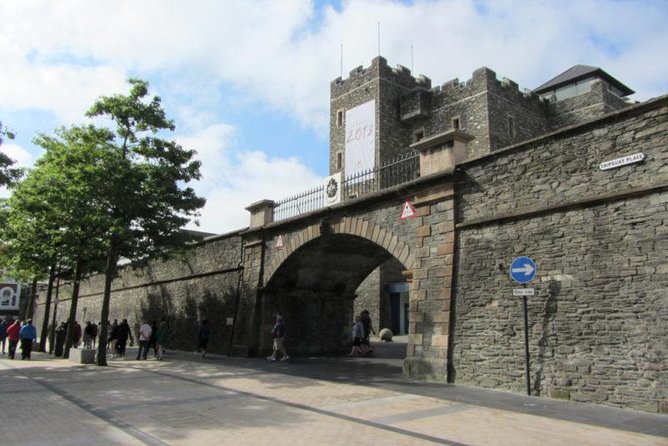 Derry Londonderry Private Luxury Full Day Tour From Belfast - Key points to know before booking