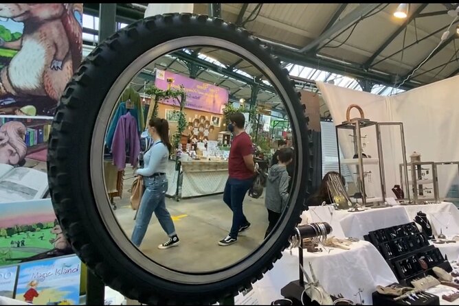 Discover Belfast with St. George's Market Minivan Tour - Ulster Museum and an hour for your own browsing
