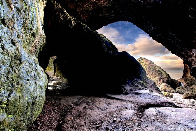 From Belfast: Game of Thrones, Iron Islands & Giant's Causeway - The Dark Hedges and Arya’s escape route