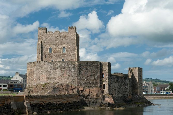 Giant’s Causeway and Titanic Experience from Belfast Port - Titanic Belfast deserves careful time management