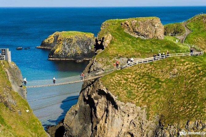 Giant's Causeway Private Tour from Belfast in Luxury Mercedes - What the Mercedes ride adds