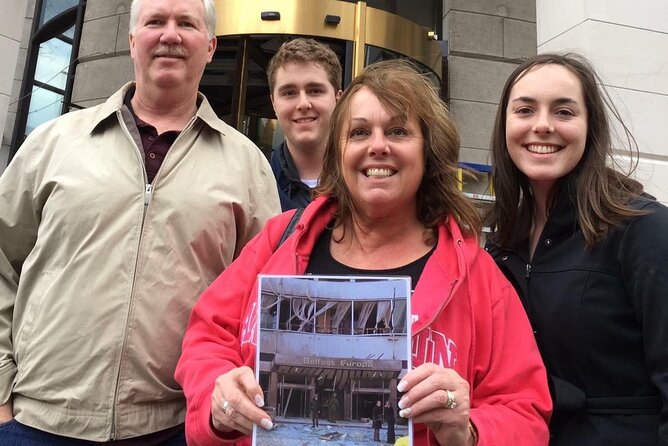 History of Belfast conflict and terror 1 hour black taxi tour - Starting near Belfast City Hall