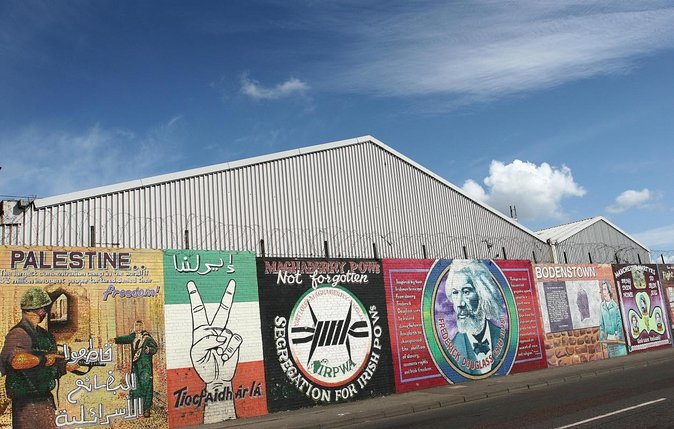 N0 1 Belfast black cab Irish and British mural 2hr private tour - Key things to know before booking