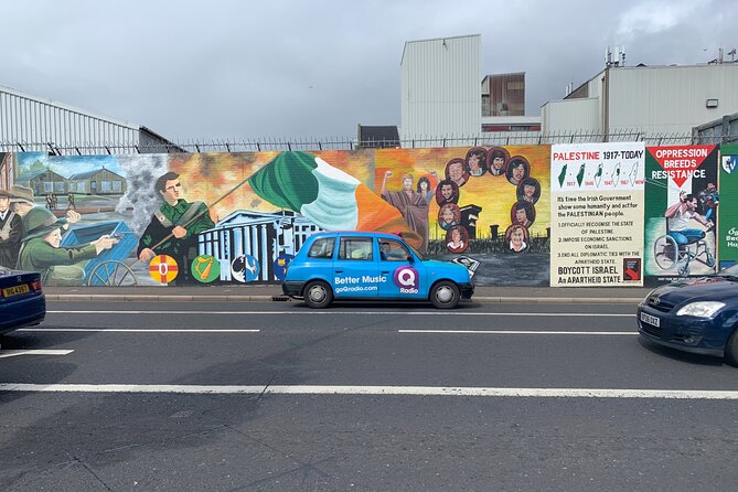 Original Drivers Belfast Taxi/Cab Tour 2 hour private adventure - The Peace Wall and its uneasy message