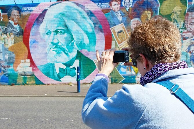 Original Private Belfast Troubles and Peace Cab/Taxi Tour 2 Hours - Bobby Sands and the Falls Road story