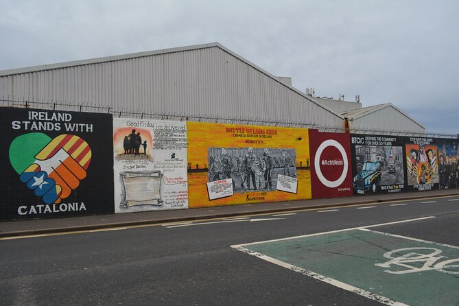Private 1 Hour Belfast Taxi cab Tour - Divis, the last remaining tower