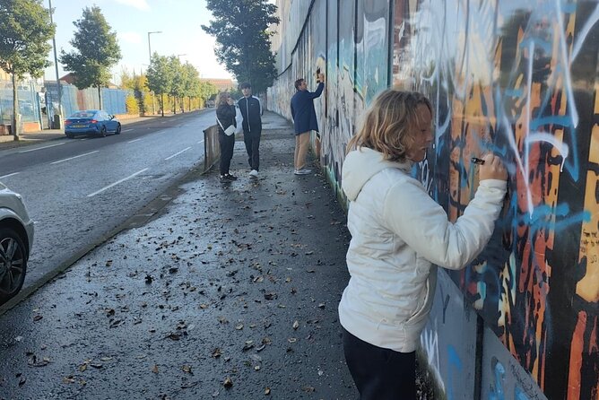 Private Belfast Black Taxi Tour - Who will get the most from this Belfast tour