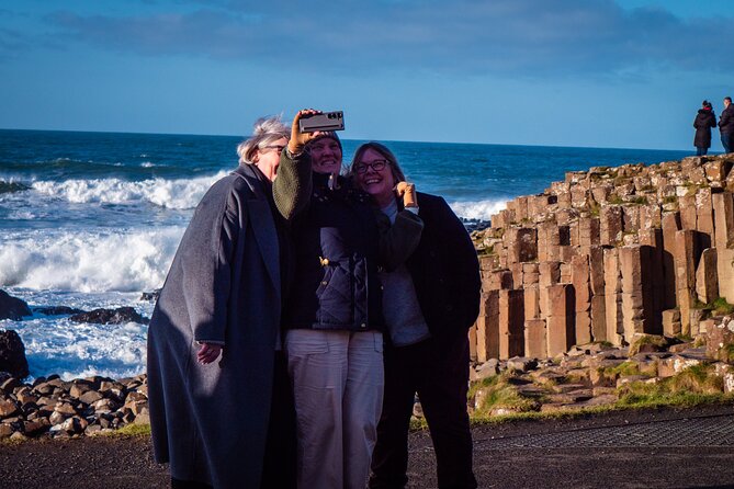 Shore Excursion: Giant's Causeway Tour Including Belfast City Tour - Harry’s in Cushendall is a practical lunch break